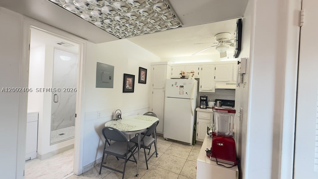 400 S Hollybrook Dr #305, Pembroke Pines FL 33025