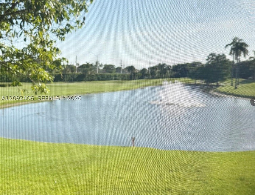 400 S Hollybrook Dr #305, Pembroke Pines FL 33025