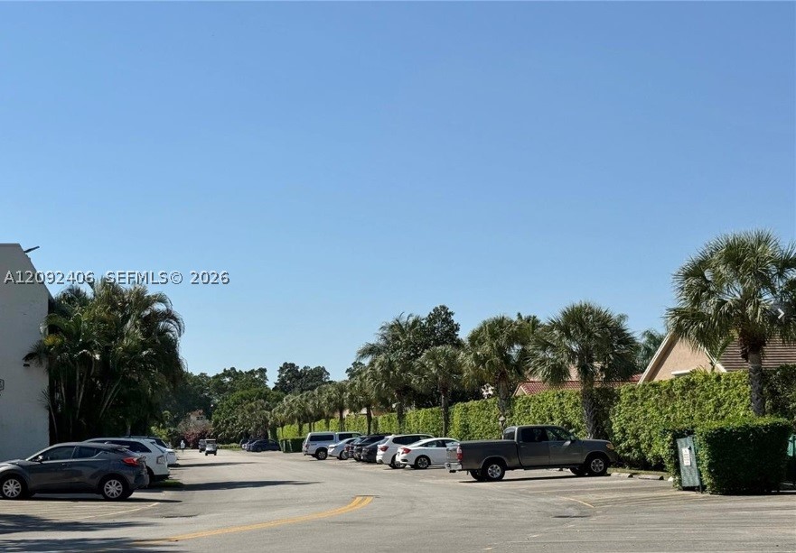 400 S Hollybrook Dr #305, Pembroke Pines FL 33025