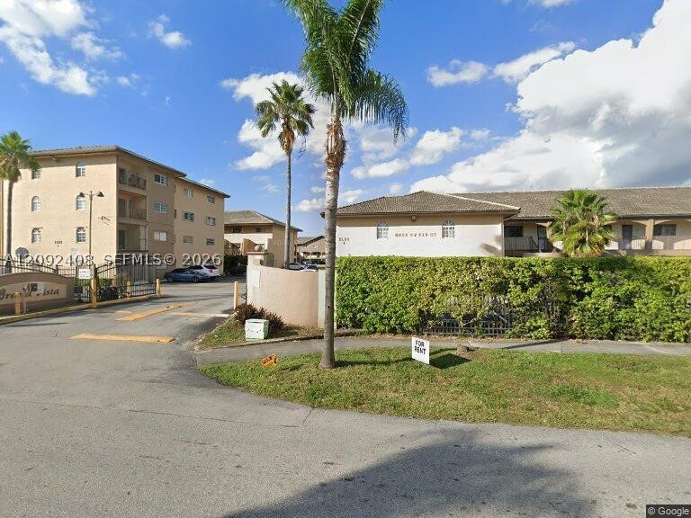 8851 NW 119th St #6113, Hialeah Gardens FL 33018