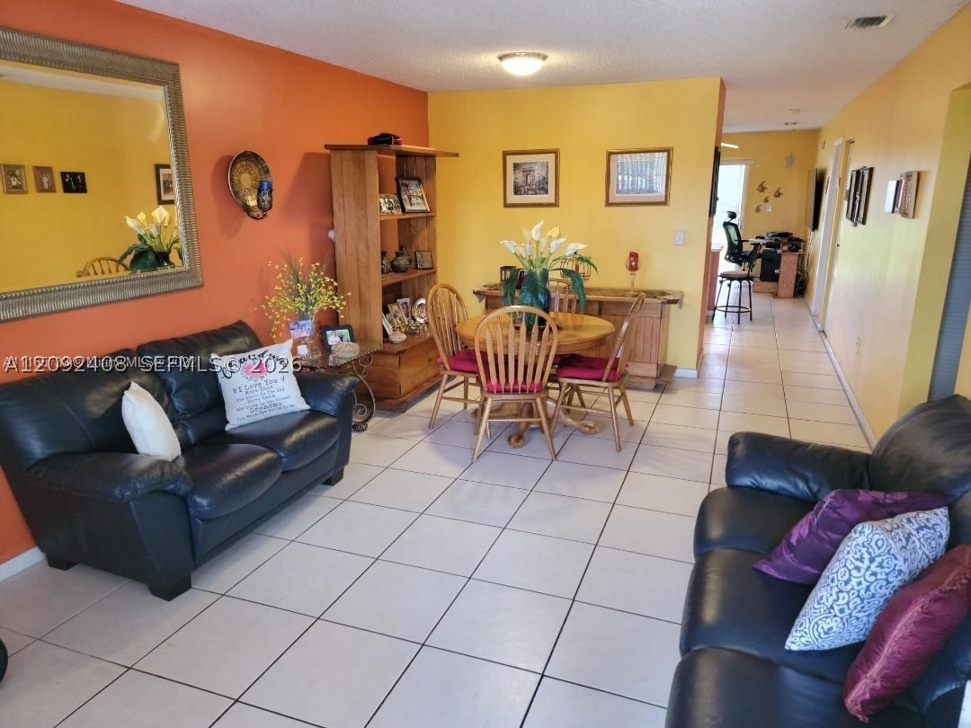 8851 NW 119th St #6113, Hialeah Gardens FL 33018