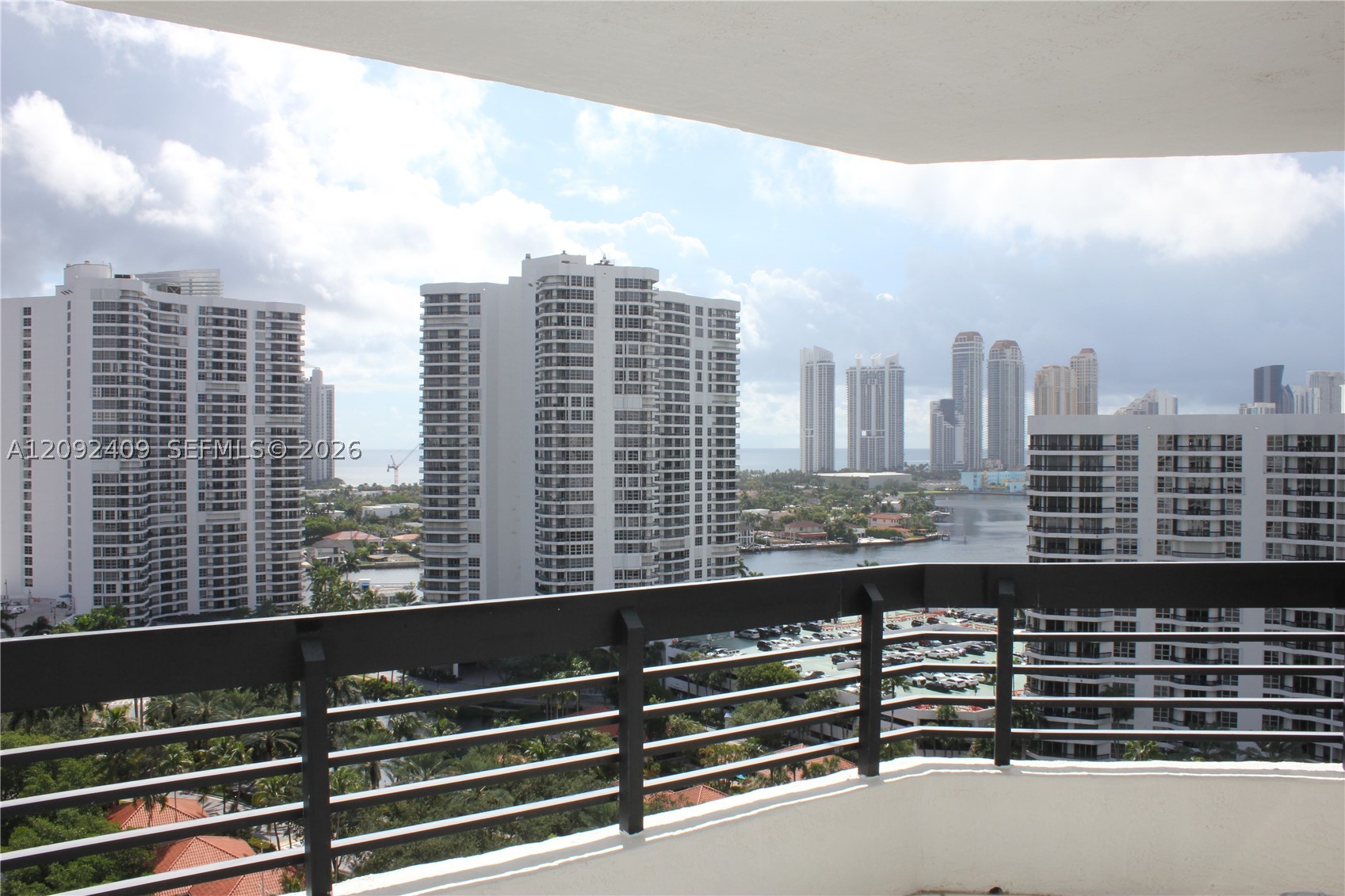 3500 Mystic Pointe Dr #1907, Aventura FL 33180