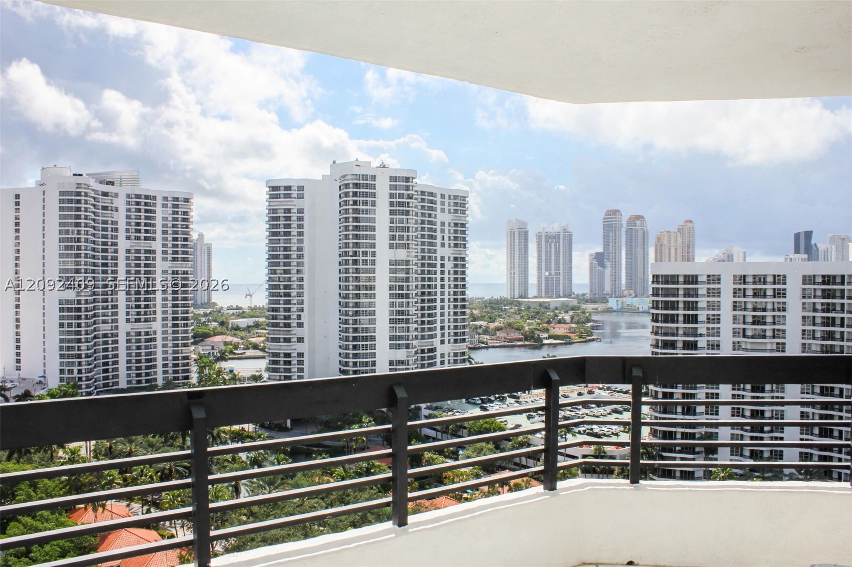 3500 Mystic Pointe Dr #1907, Aventura FL 33180
