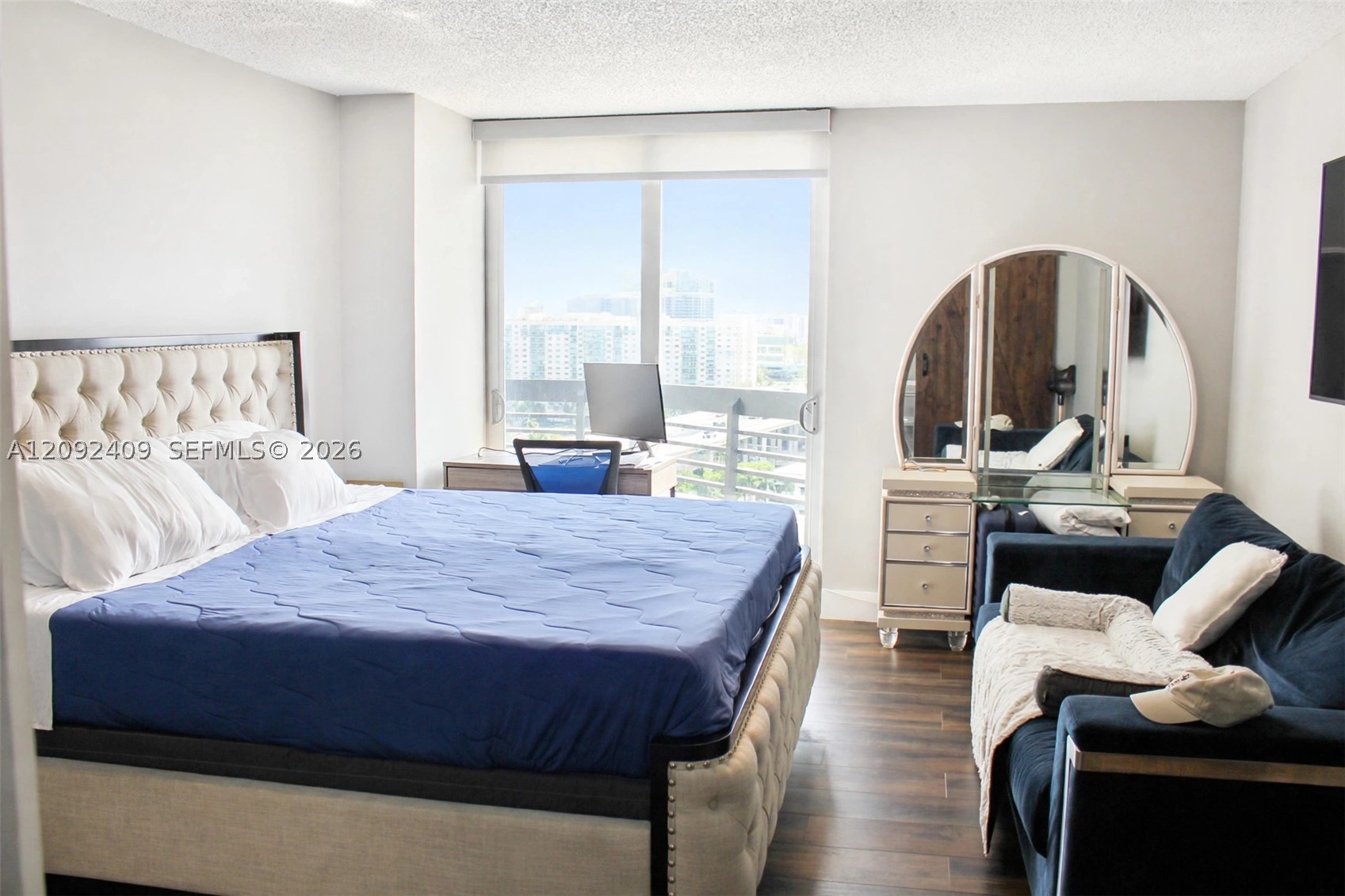 3500 Mystic Pointe Dr #1907, Aventura FL 33180