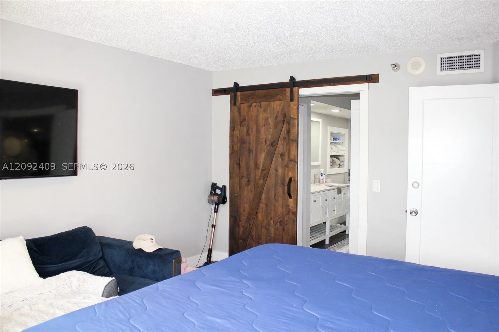 3500 Mystic Pointe Dr #1907, Aventura FL 33180