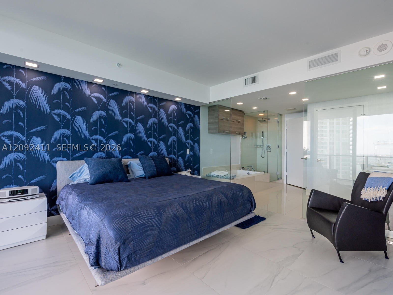 650 NE 32 #3302, Miami FL 33137