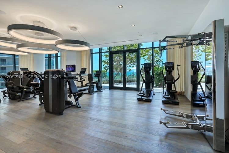 650 NE 32 #3302, Miami FL 33137