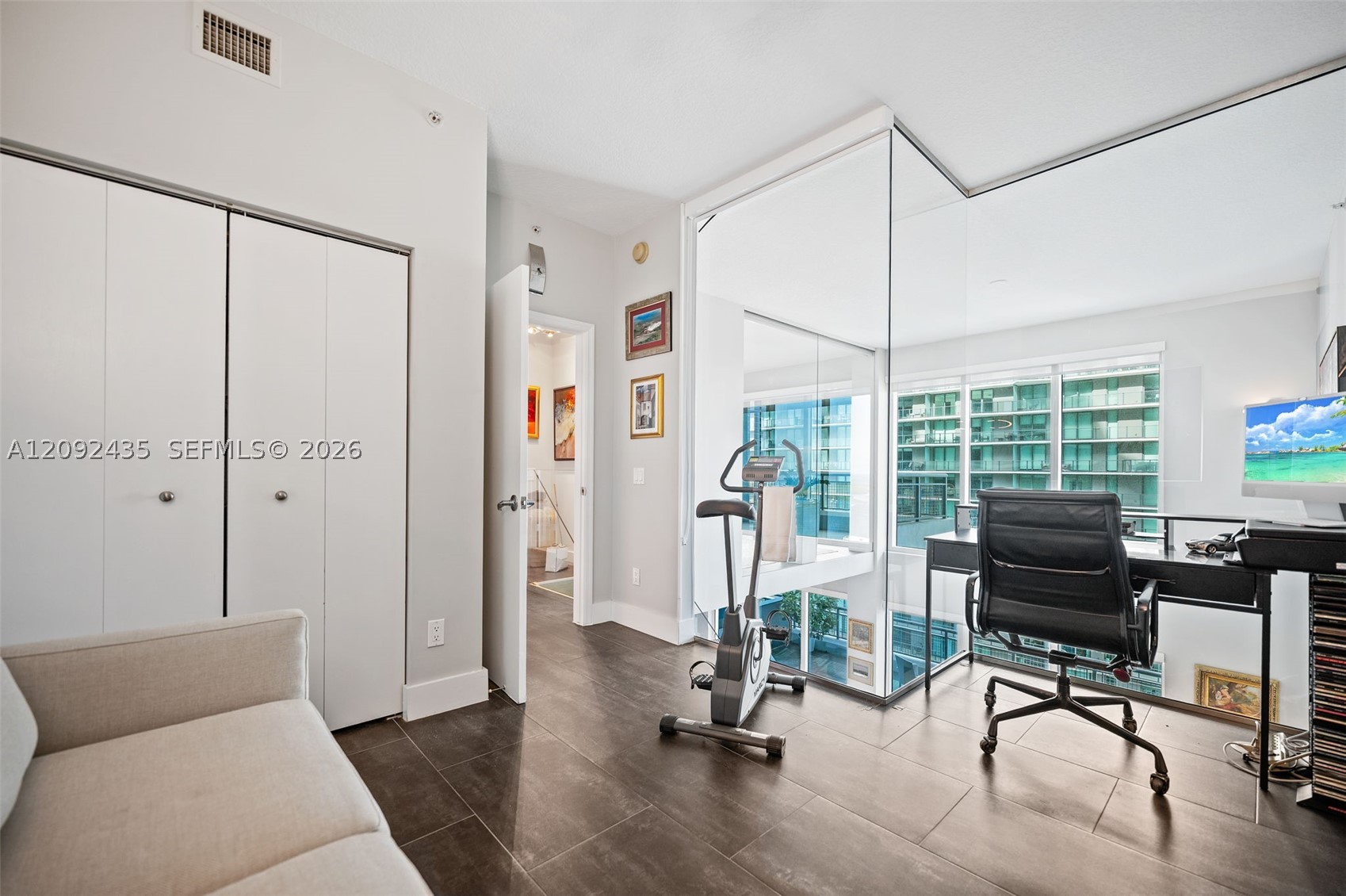 60 SW 13th St #4002, Miami FL 33130
