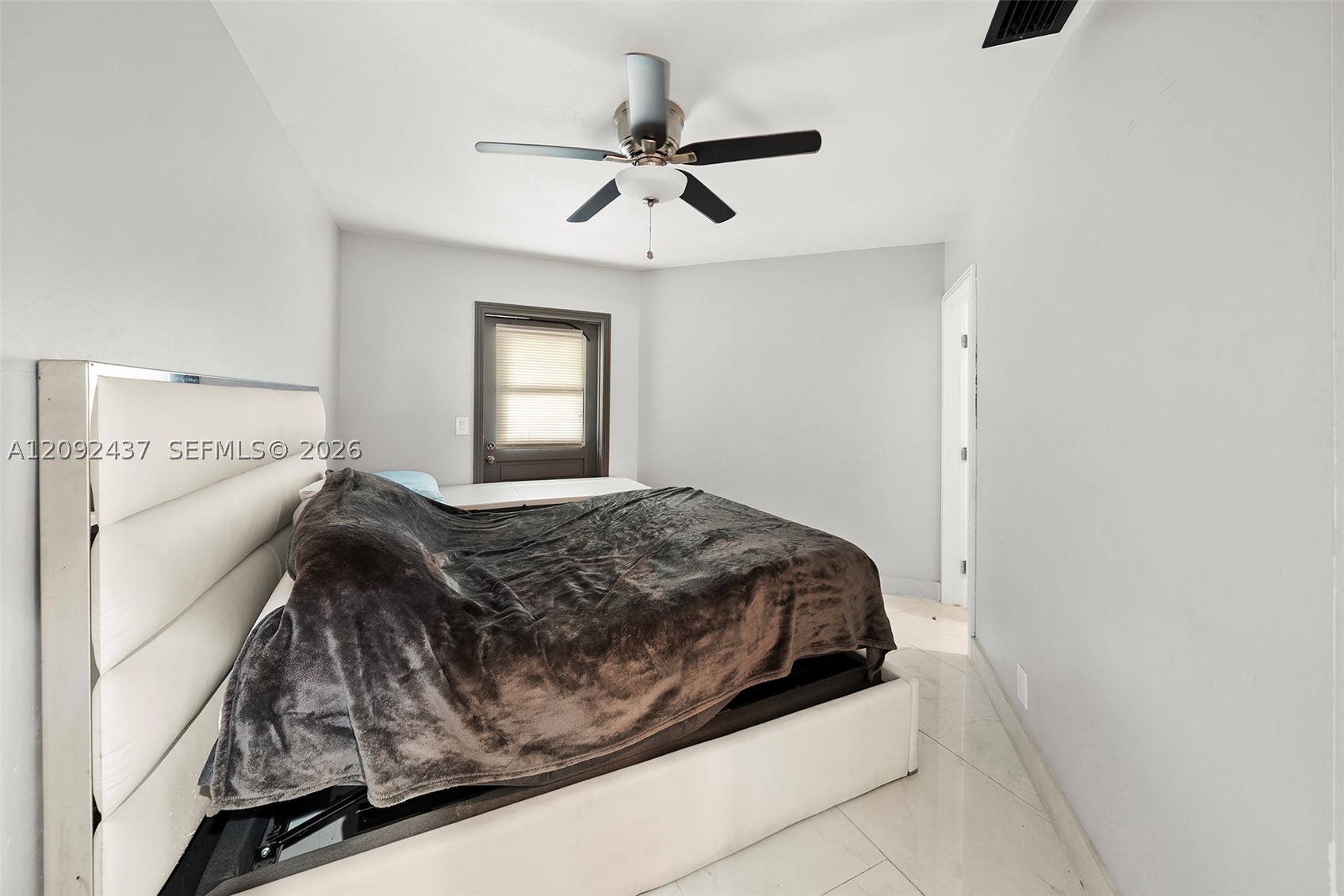 507 Palm Dr, Hallandale Beach FL 33009