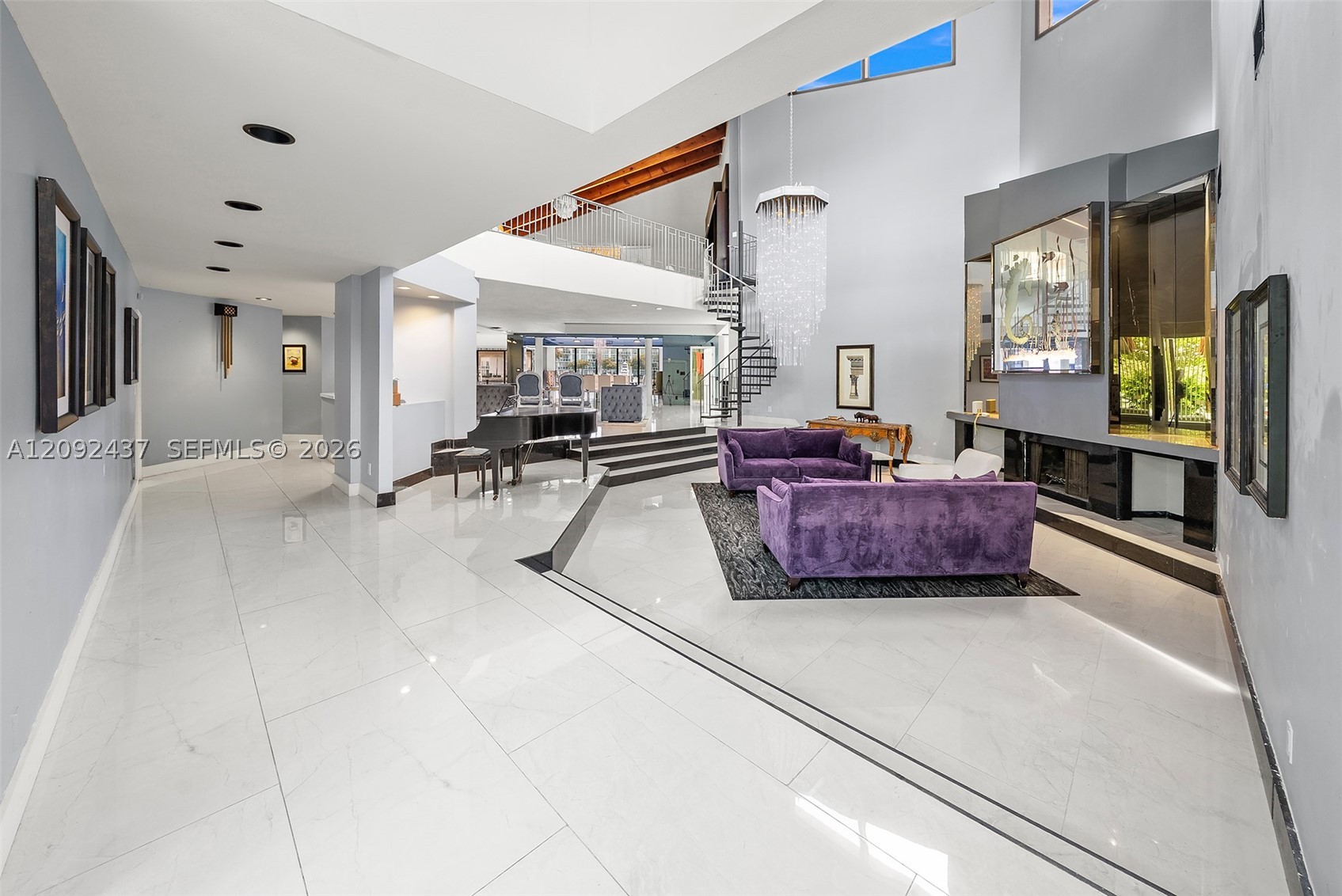 507 Palm Dr, Hallandale Beach FL 33009