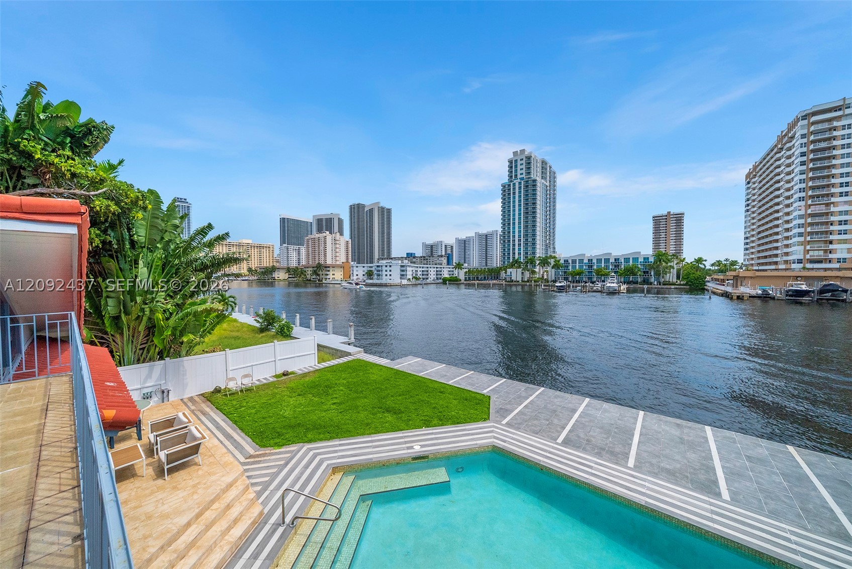 507 Palm Dr, Hallandale Beach FL 33009
