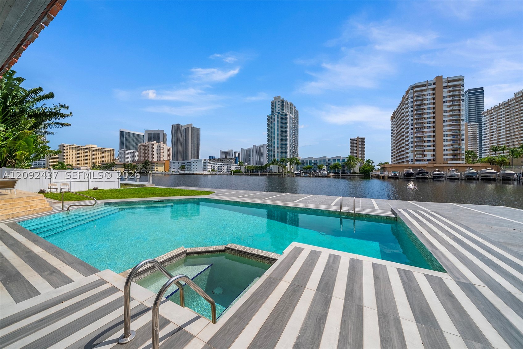 507 Palm Dr, Hallandale Beach FL 33009