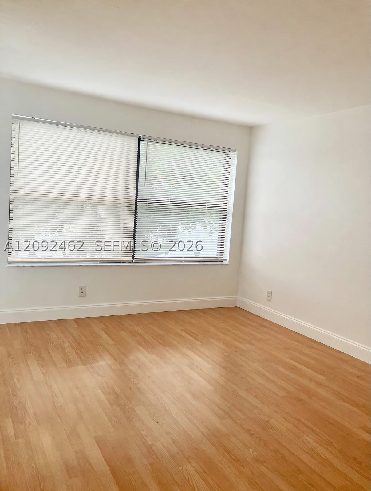217 Lake Pointe Dr #204, Oakland Park FL 33309
