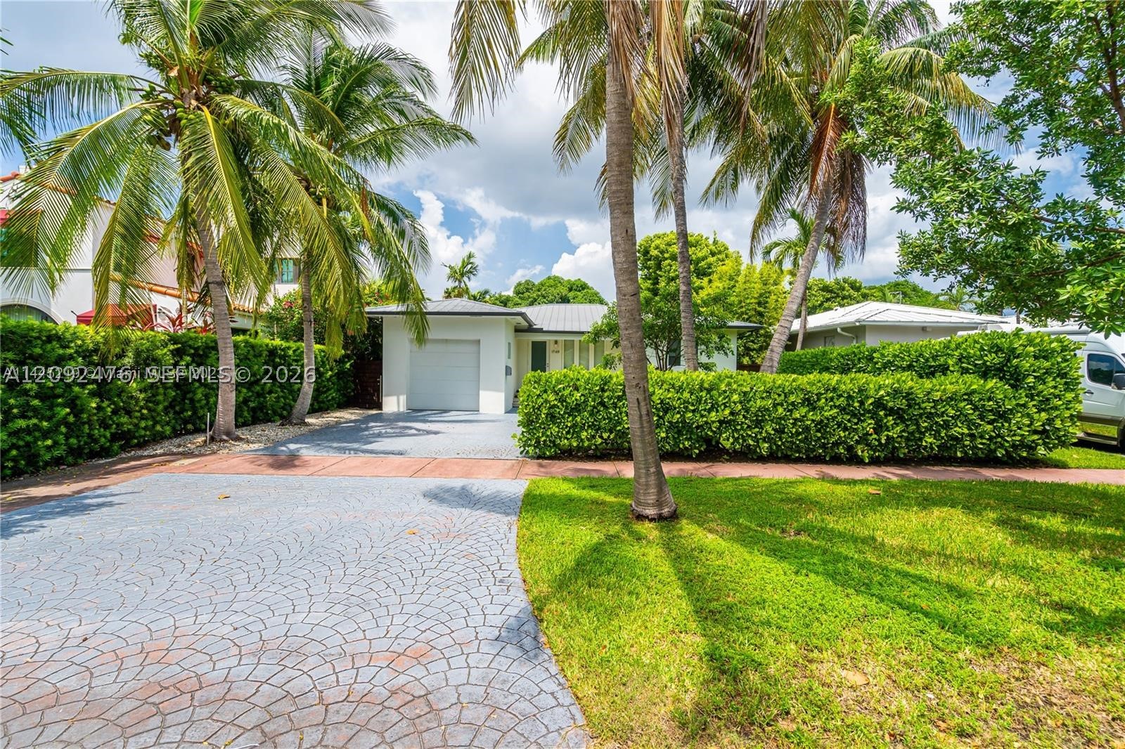 1749 Bay Dr #0, Miami Beach FL 33141