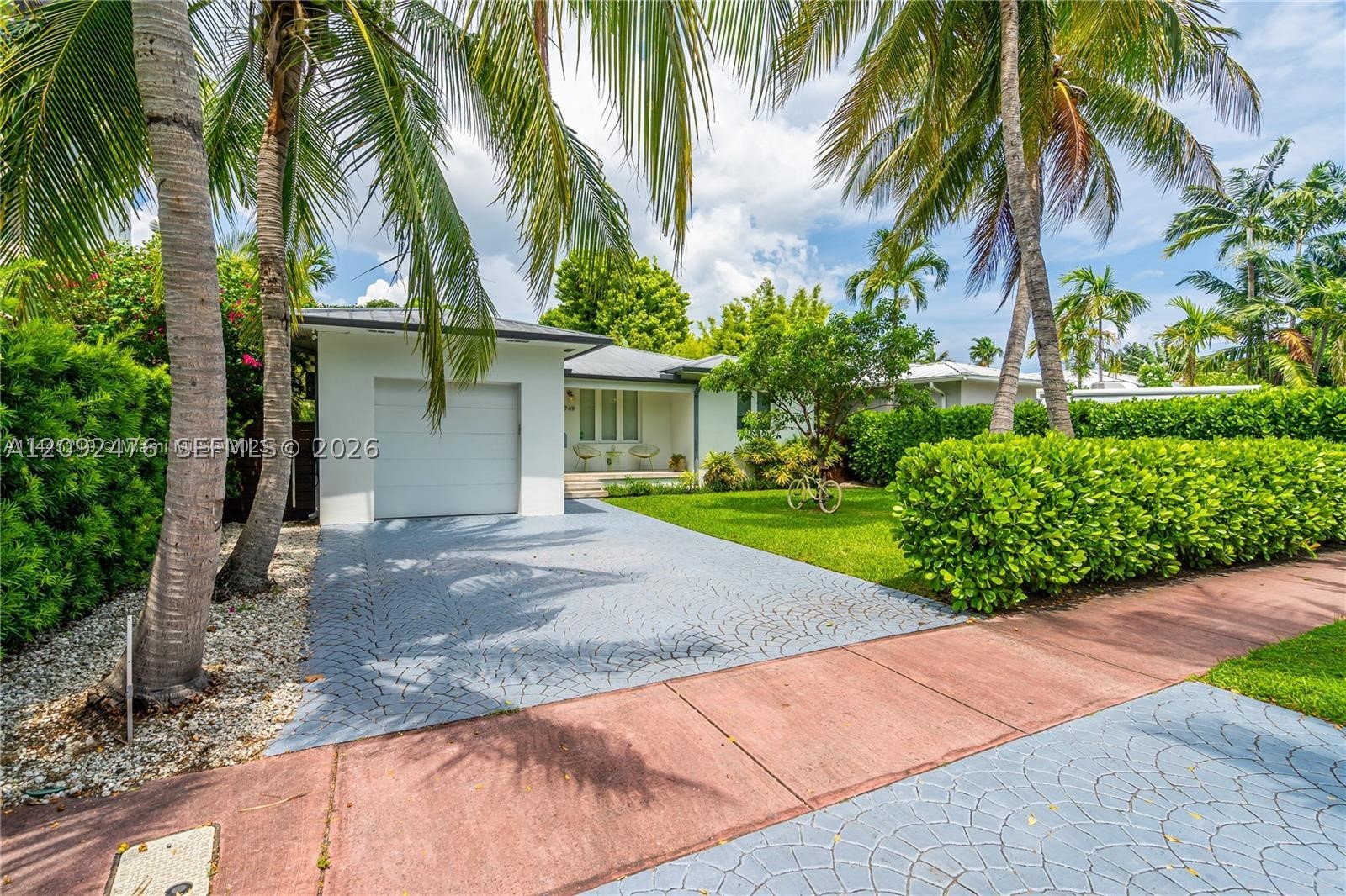 1749 Bay Dr #0, Miami Beach FL 33141