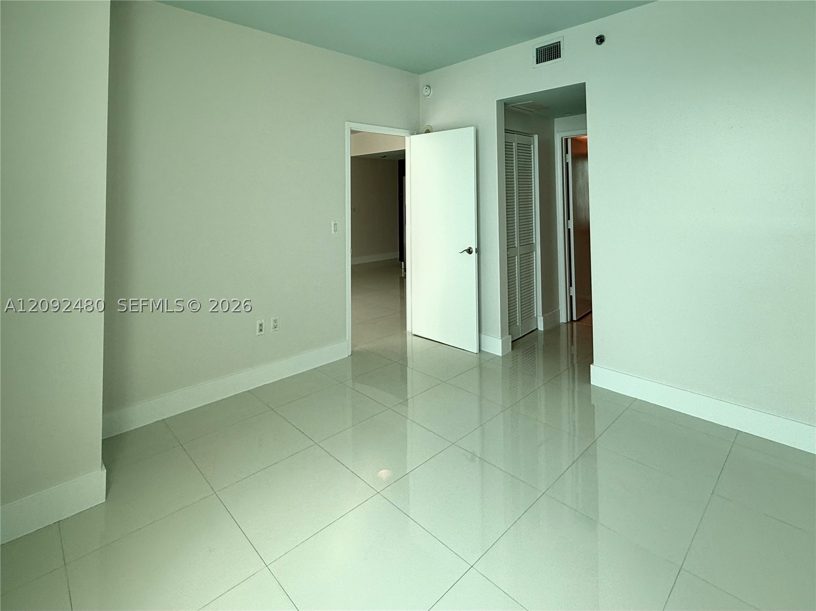 Miami FL 33131 - A12092480