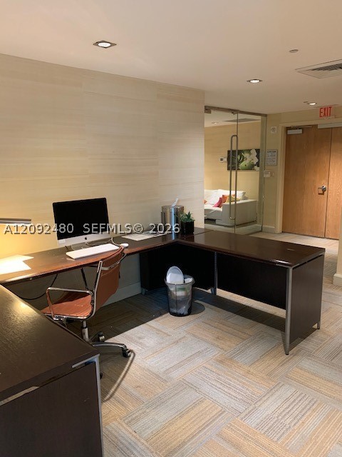 Miami FL 33131 - A12092480