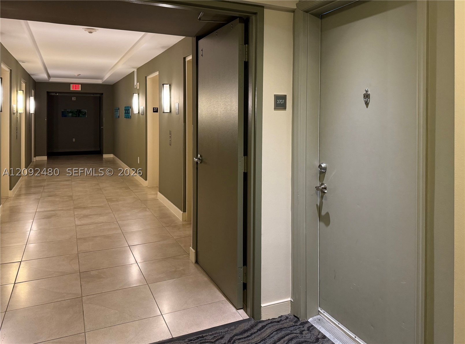 Miami FL 33131 - A12092480