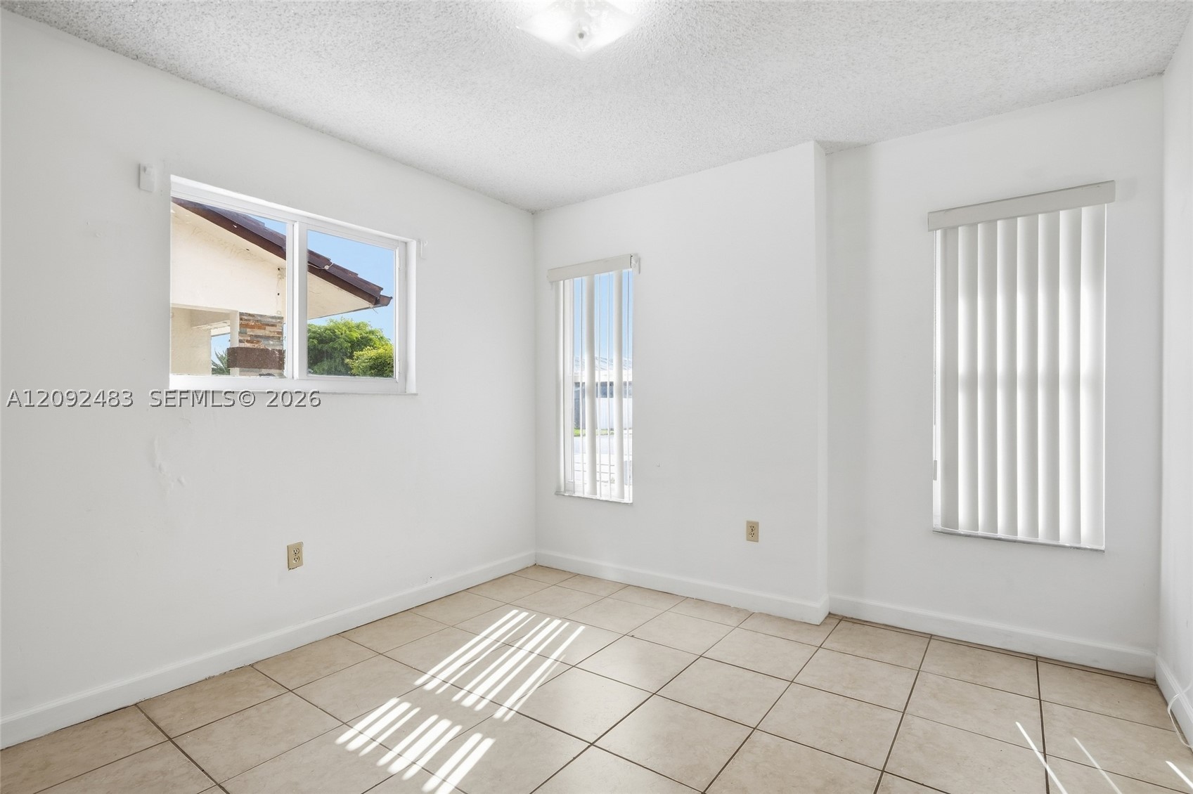 12641 NW 102nd Pl, Hialeah Gardens FL 33018