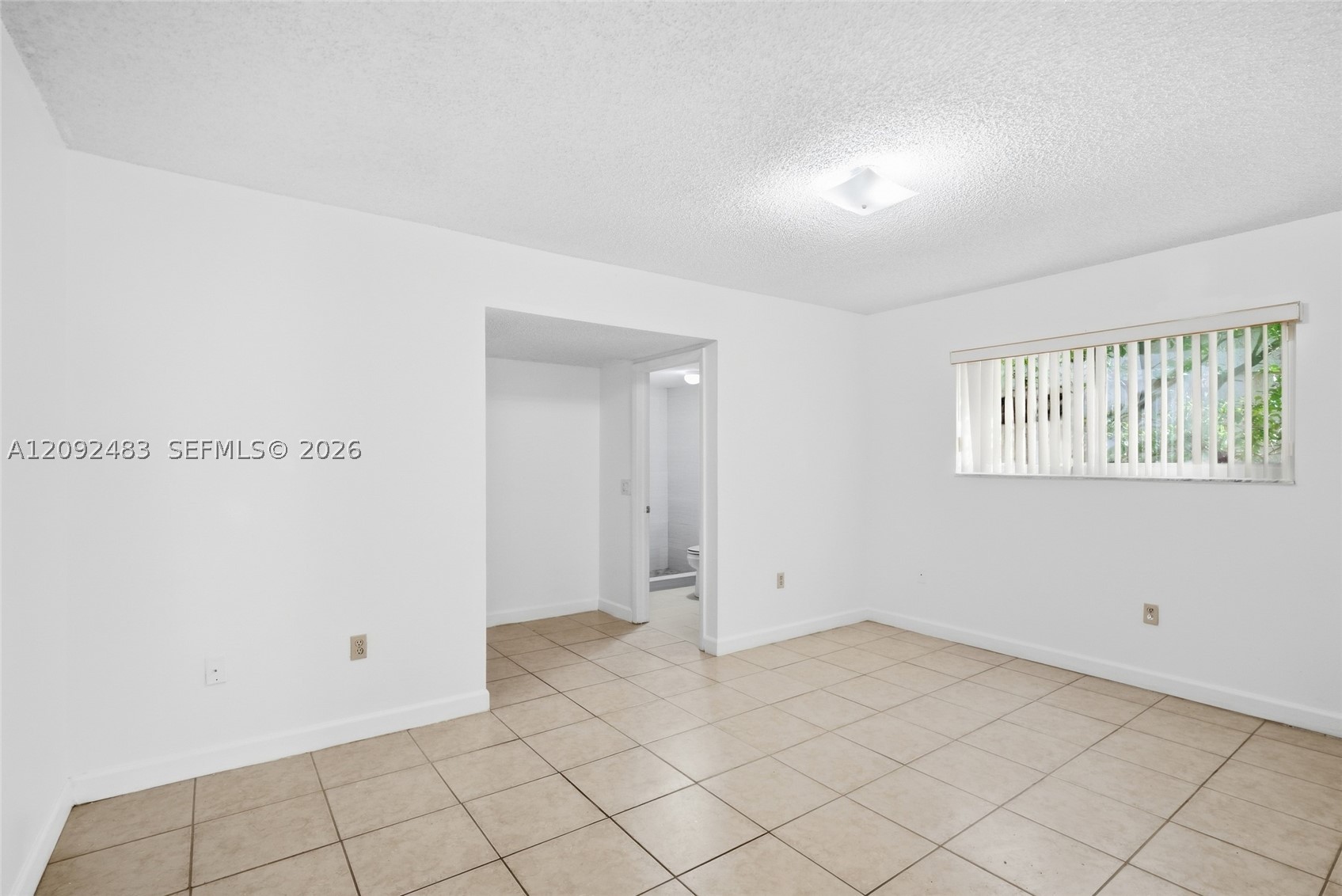 12641 NW 102nd Pl, Hialeah Gardens FL 33018