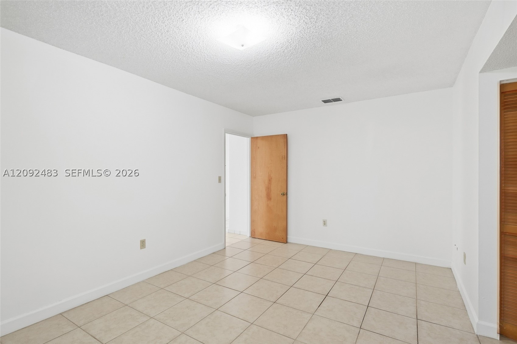 12641 NW 102nd Pl, Hialeah Gardens FL 33018
