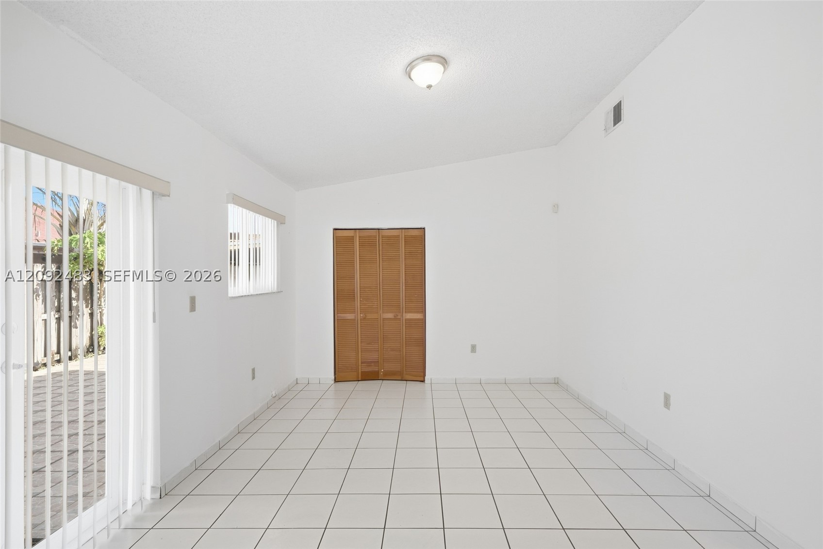 12641 NW 102nd Pl, Hialeah Gardens FL 33018