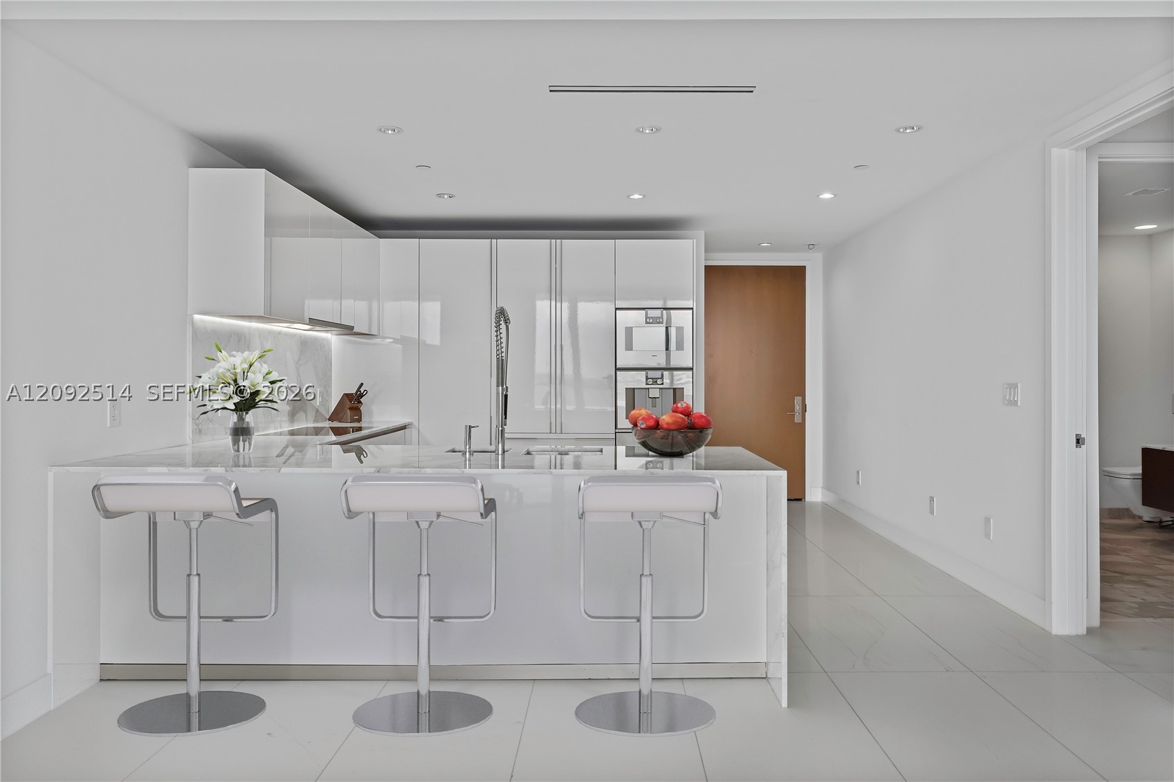 10201 Collins Ave #1104, Bal Harbour FL 33154