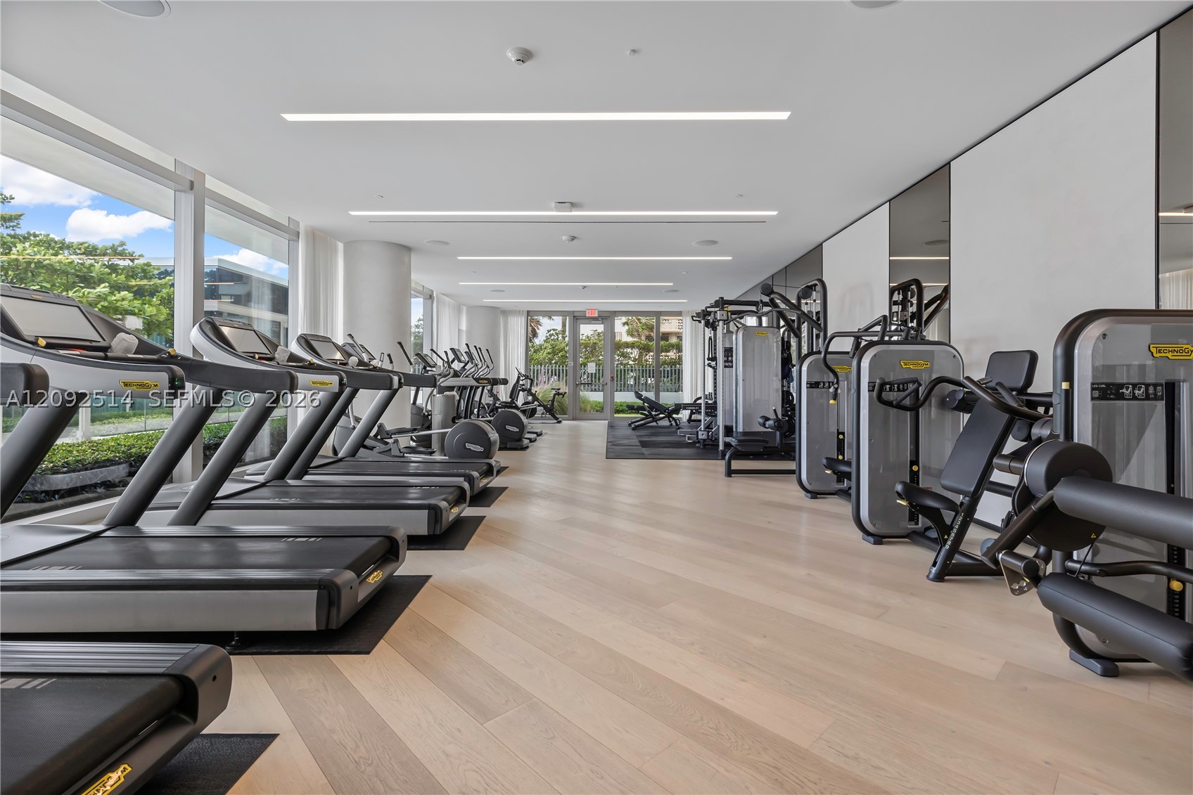 10201 Collins Ave #1104, Bal Harbour FL 33154