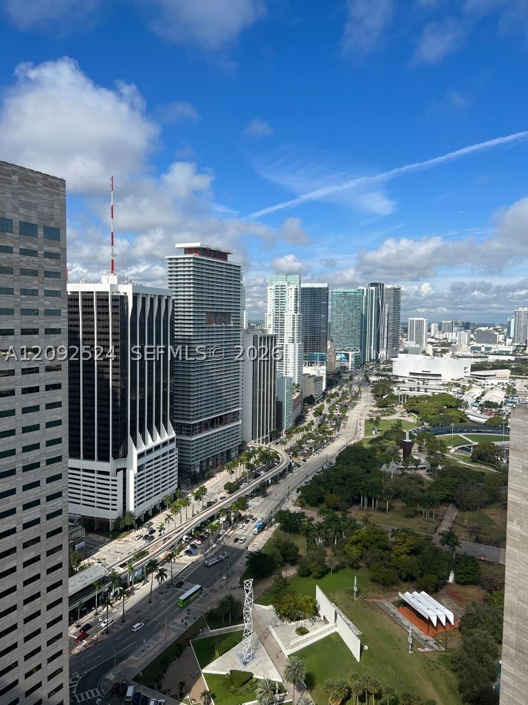 335 BISCAYNE BL #4200, Miami FL 33131