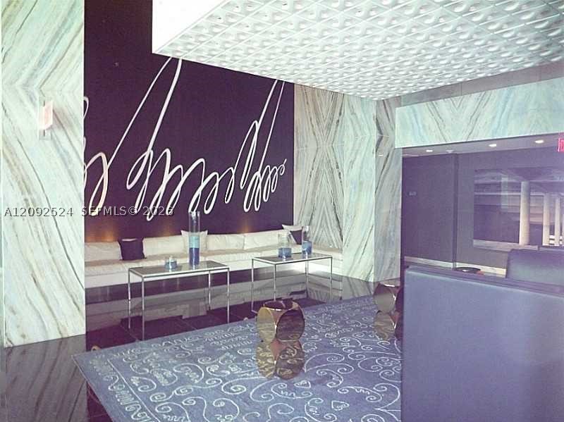 335 BISCAYNE BL #4200, Miami FL 33131