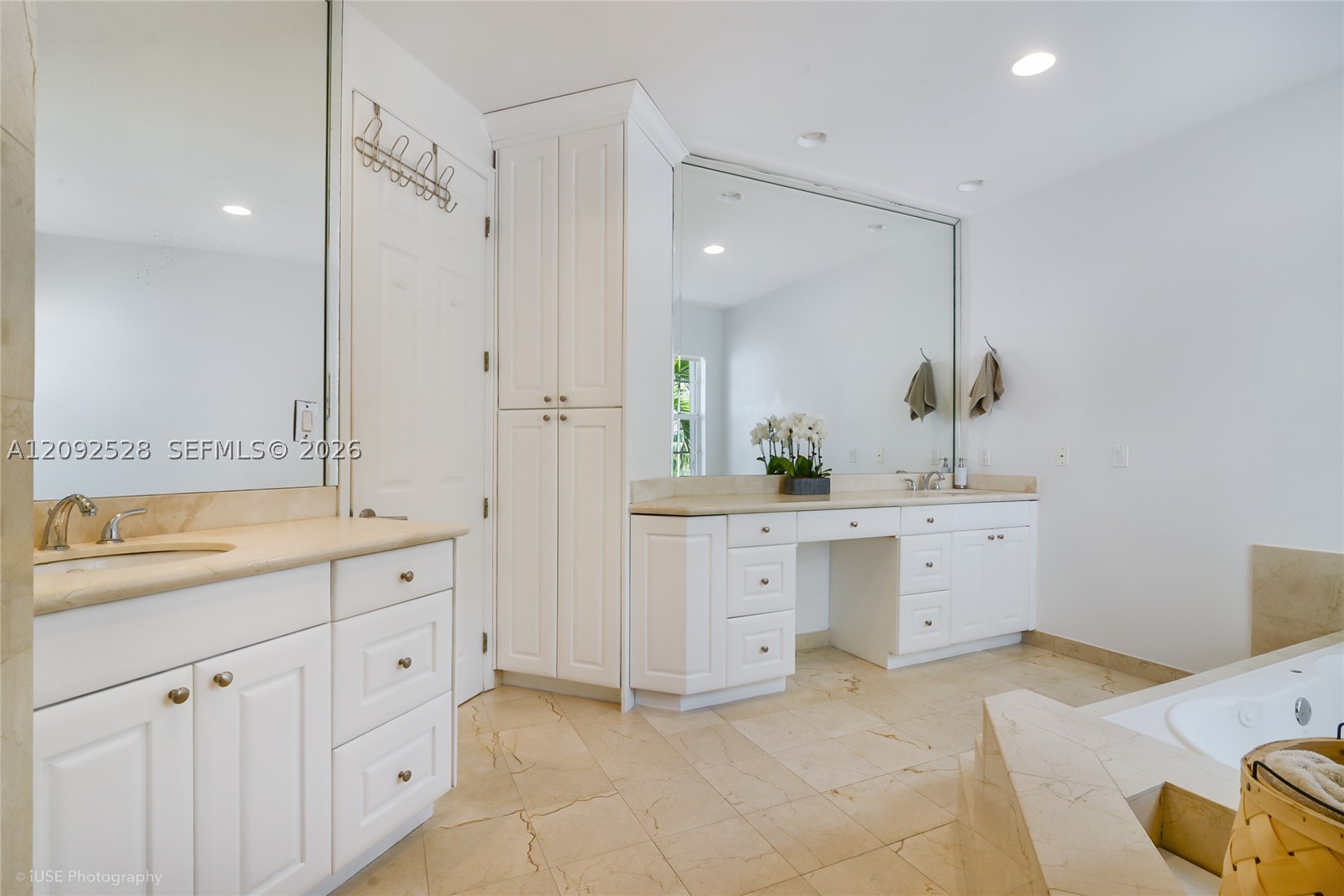 19443 40th Ct, Sunny Isles Beach FL 33160