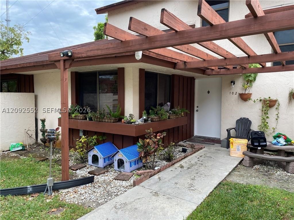 600 NW 210th St #102-28, Miami Gardens FL 33169
