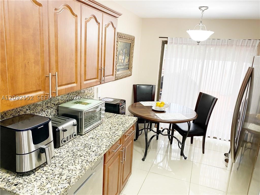 600 NW 210th St #102-28, Miami Gardens FL 33169