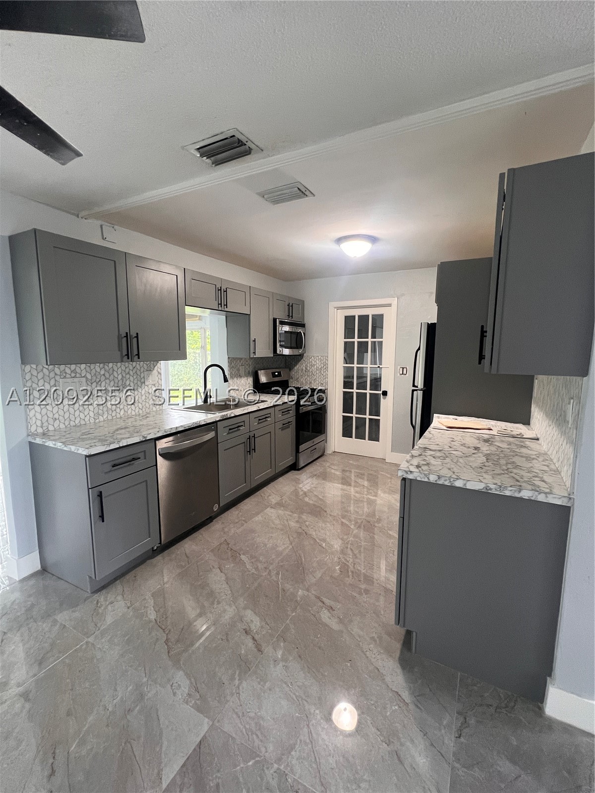 Sunrise FL 33313 - A12092556