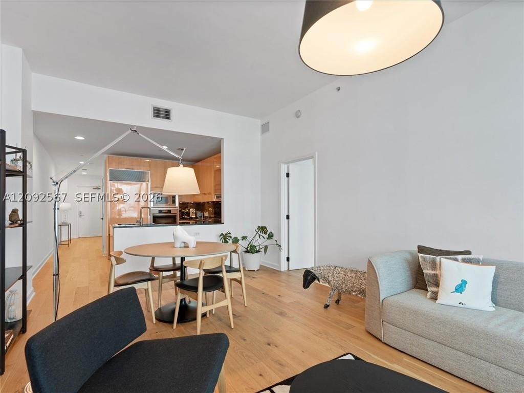 6799 Collins Ave #301, Miami Beach FL 33141