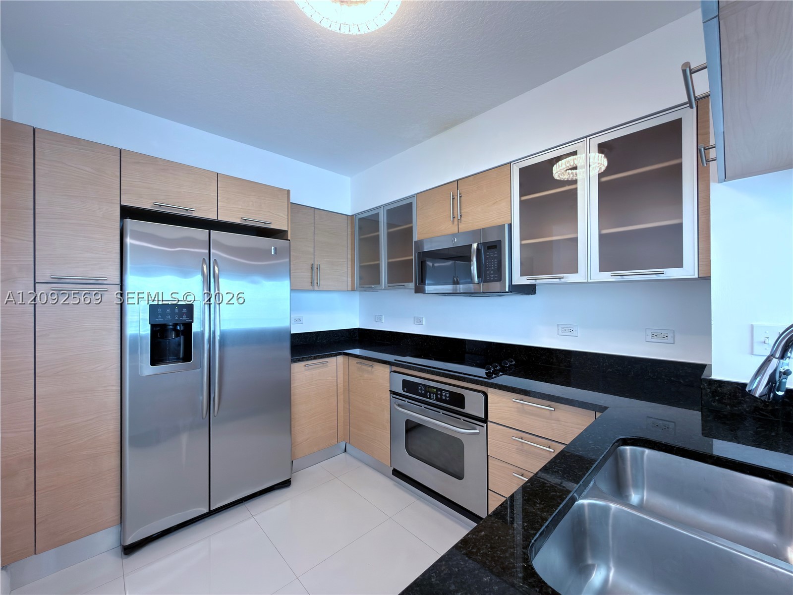 31 SE 5th St #2307, Miami FL 33131