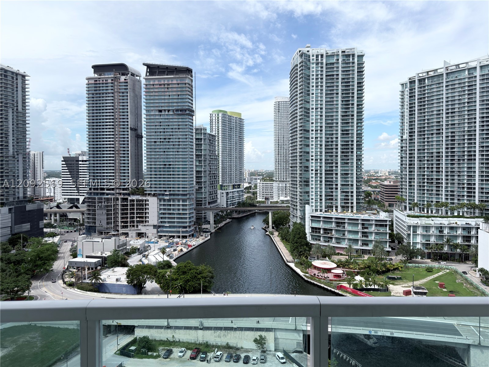 31 SE 5th St #2307, Miami FL 33131