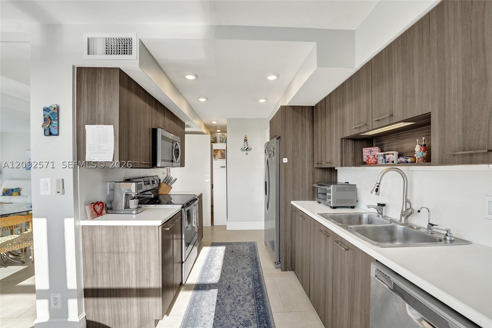 936 Intracoastal Dr #4F, Fort Lauderdale FL 33304