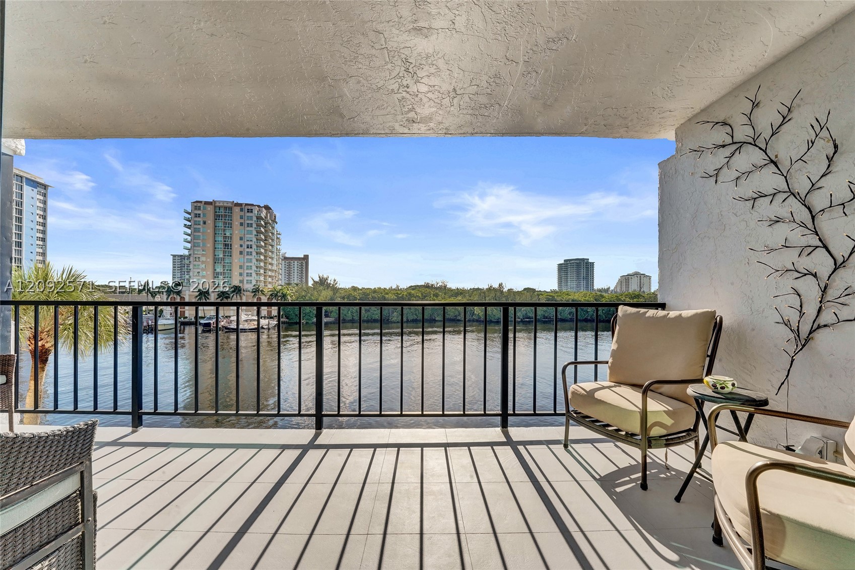 936 Intracoastal Dr #4F, Fort Lauderdale FL 33304