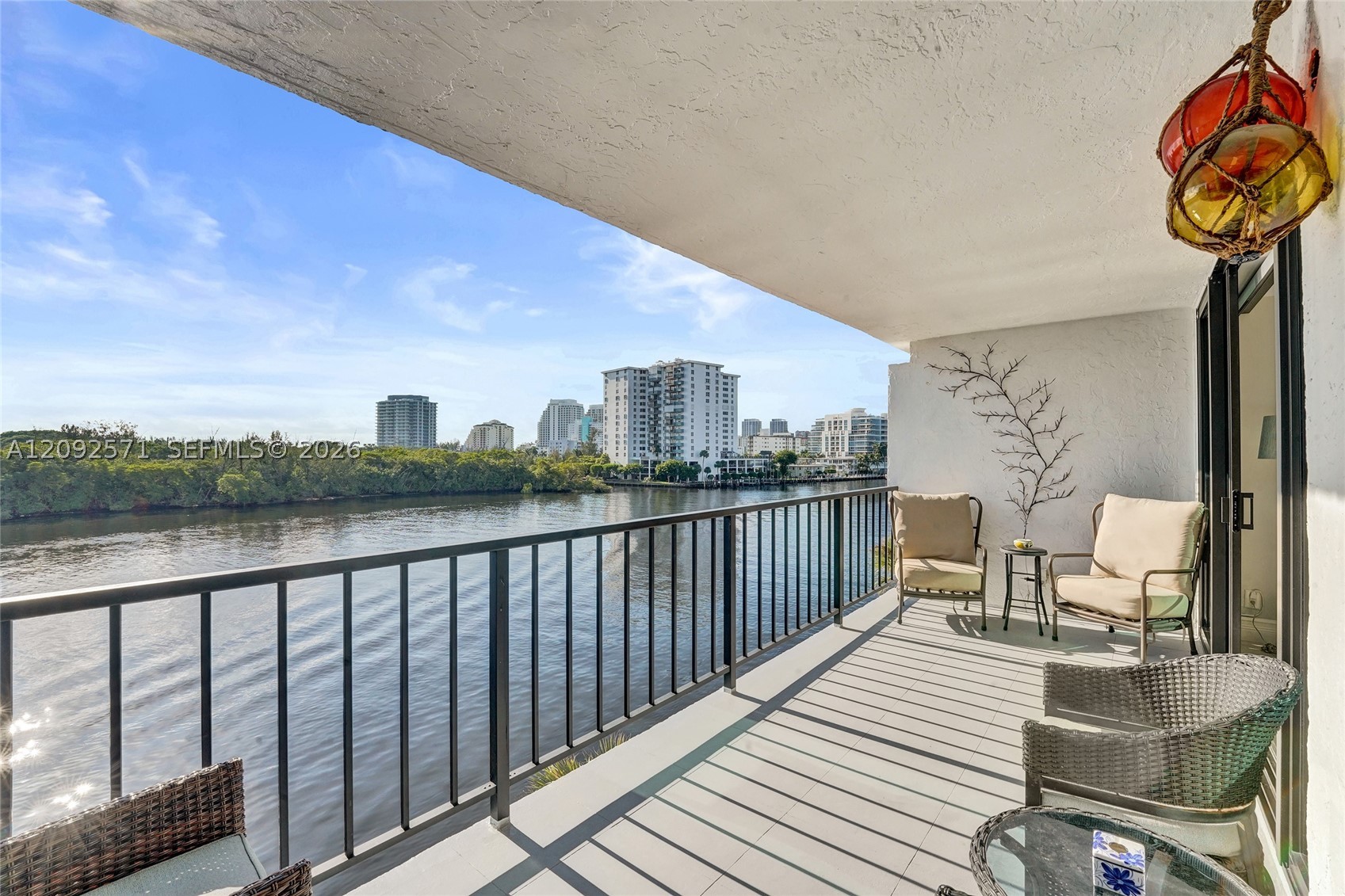 936 Intracoastal Dr #4F, Fort Lauderdale FL 33304
