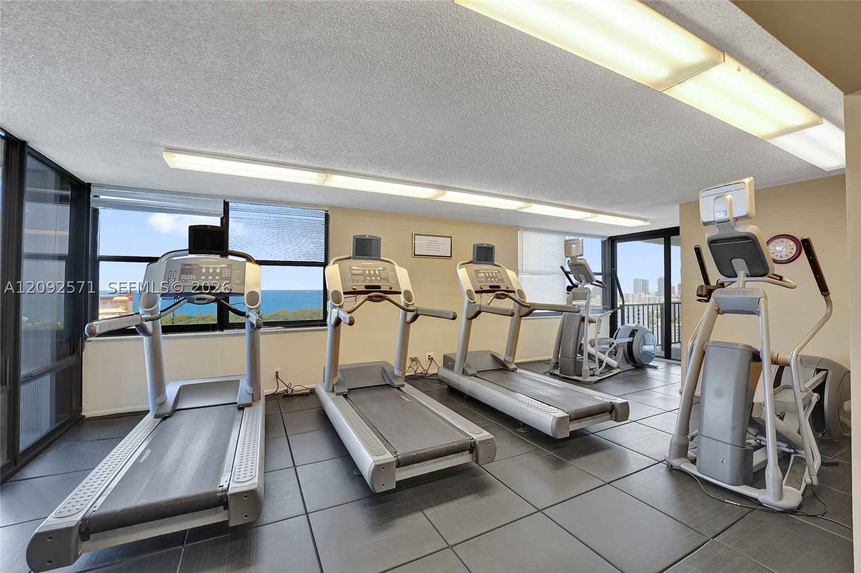 936 Intracoastal Dr #4F, Fort Lauderdale FL 33304