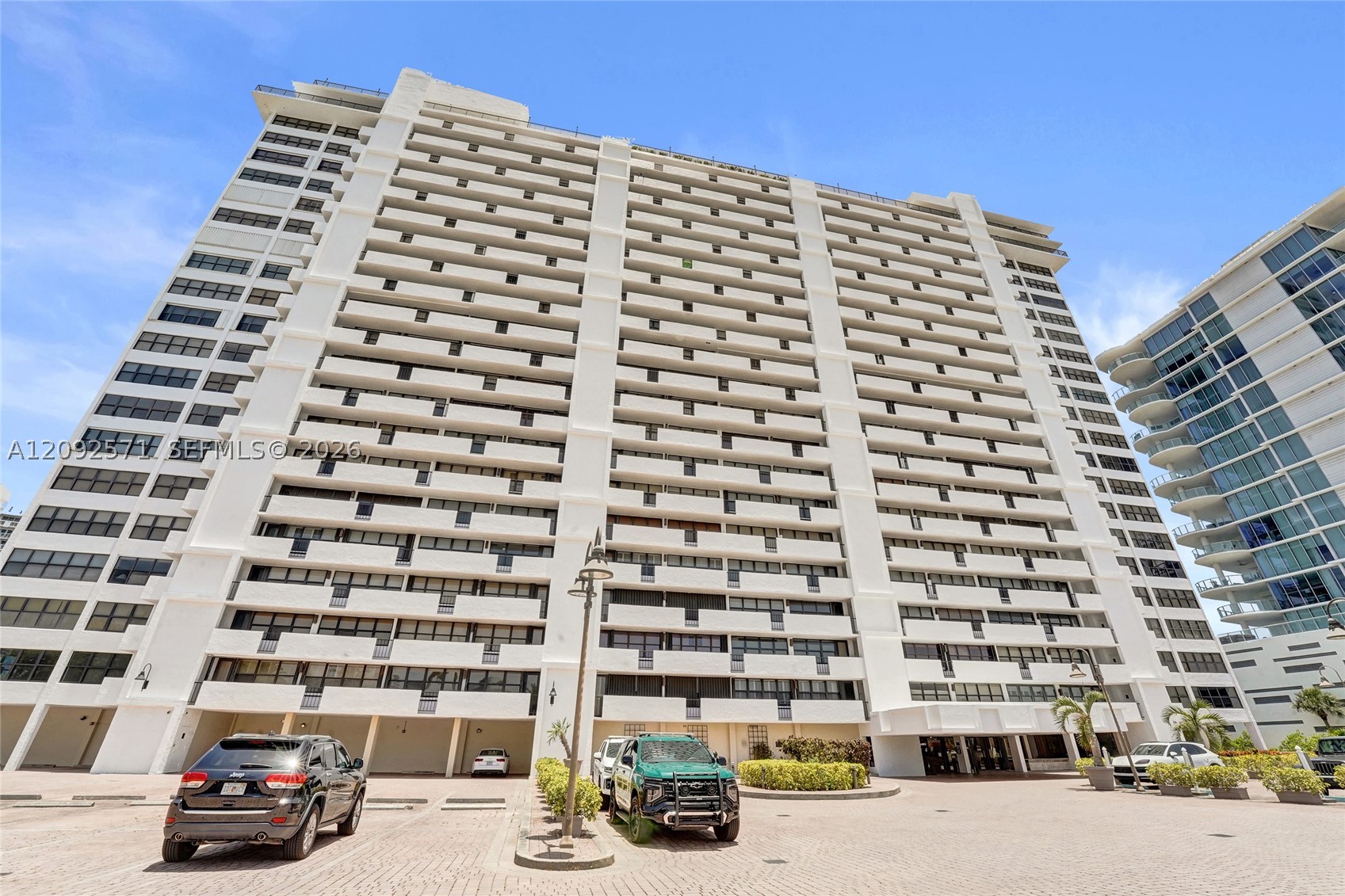 936 Intracoastal Dr #4F, Fort Lauderdale FL 33304