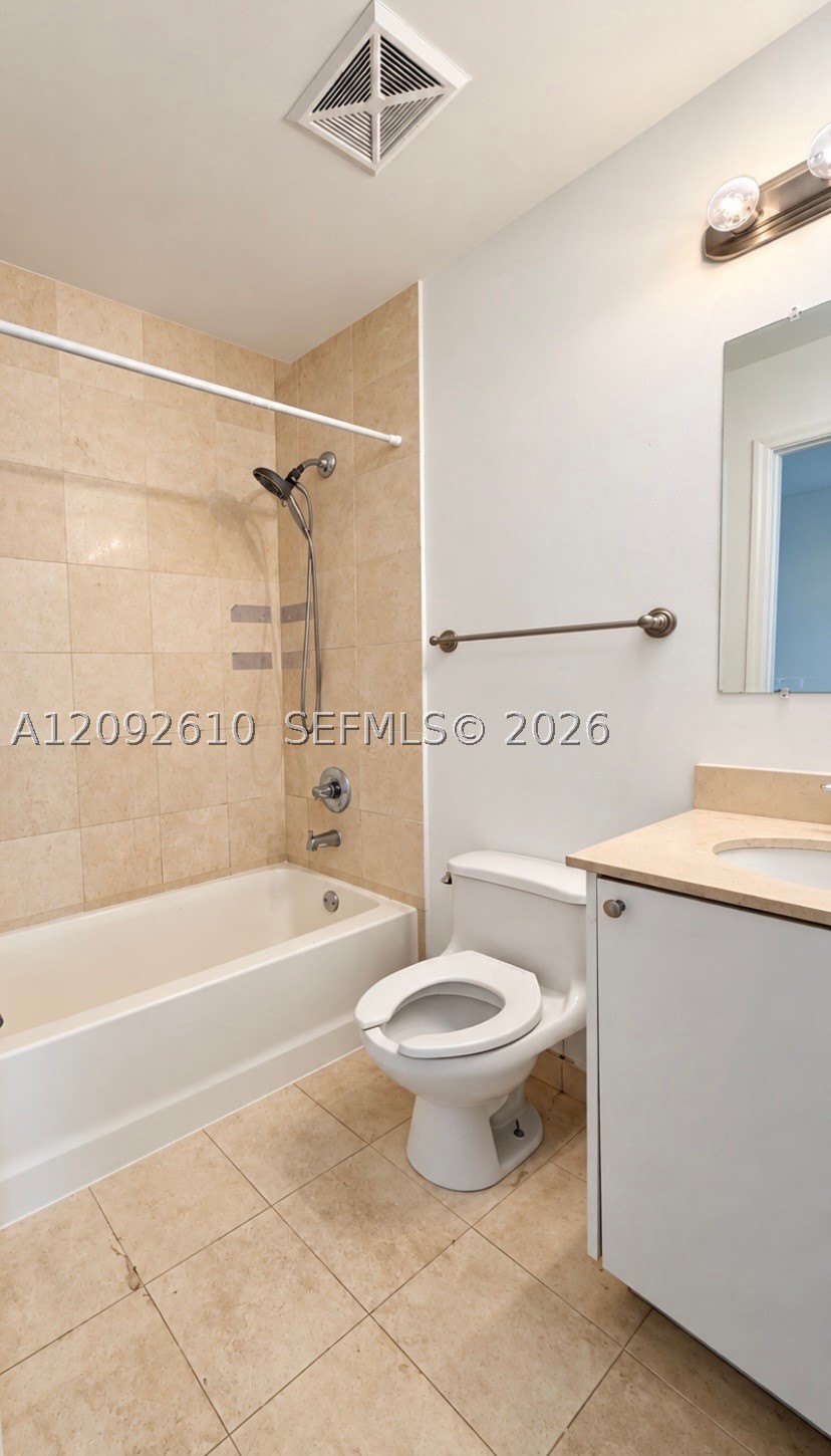 60 SW 13th St #1411, Miami FL 33130
