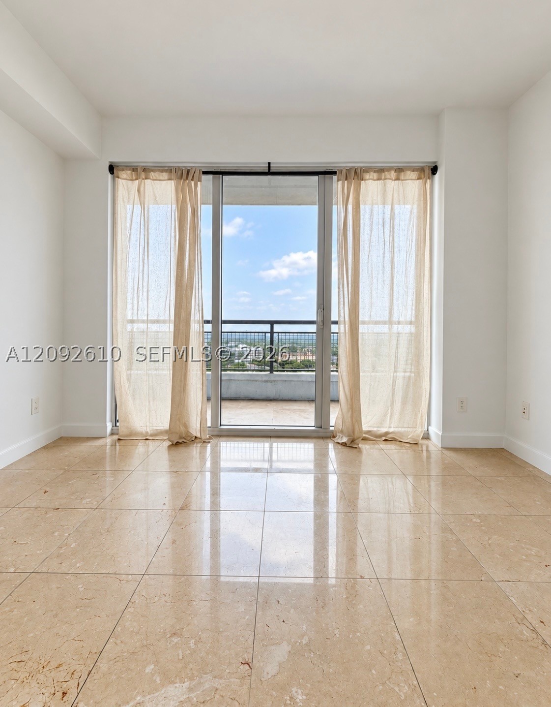 60 SW 13th St #1411, Miami FL 33130