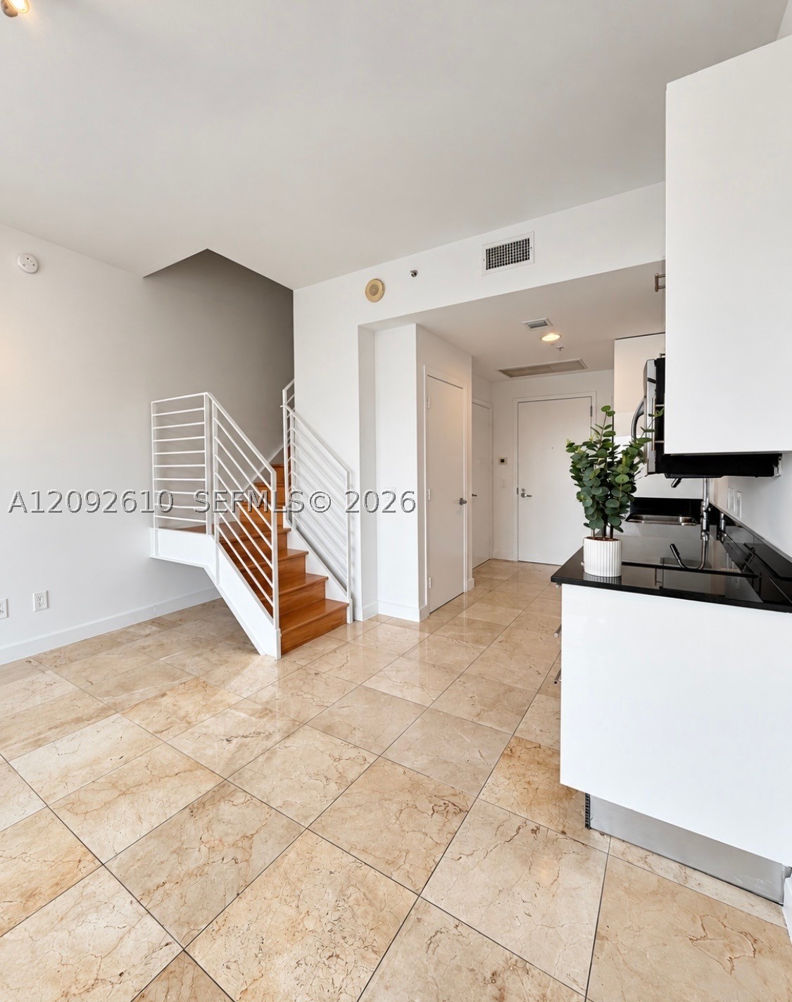 60 SW 13th St #1411, Miami FL 33130