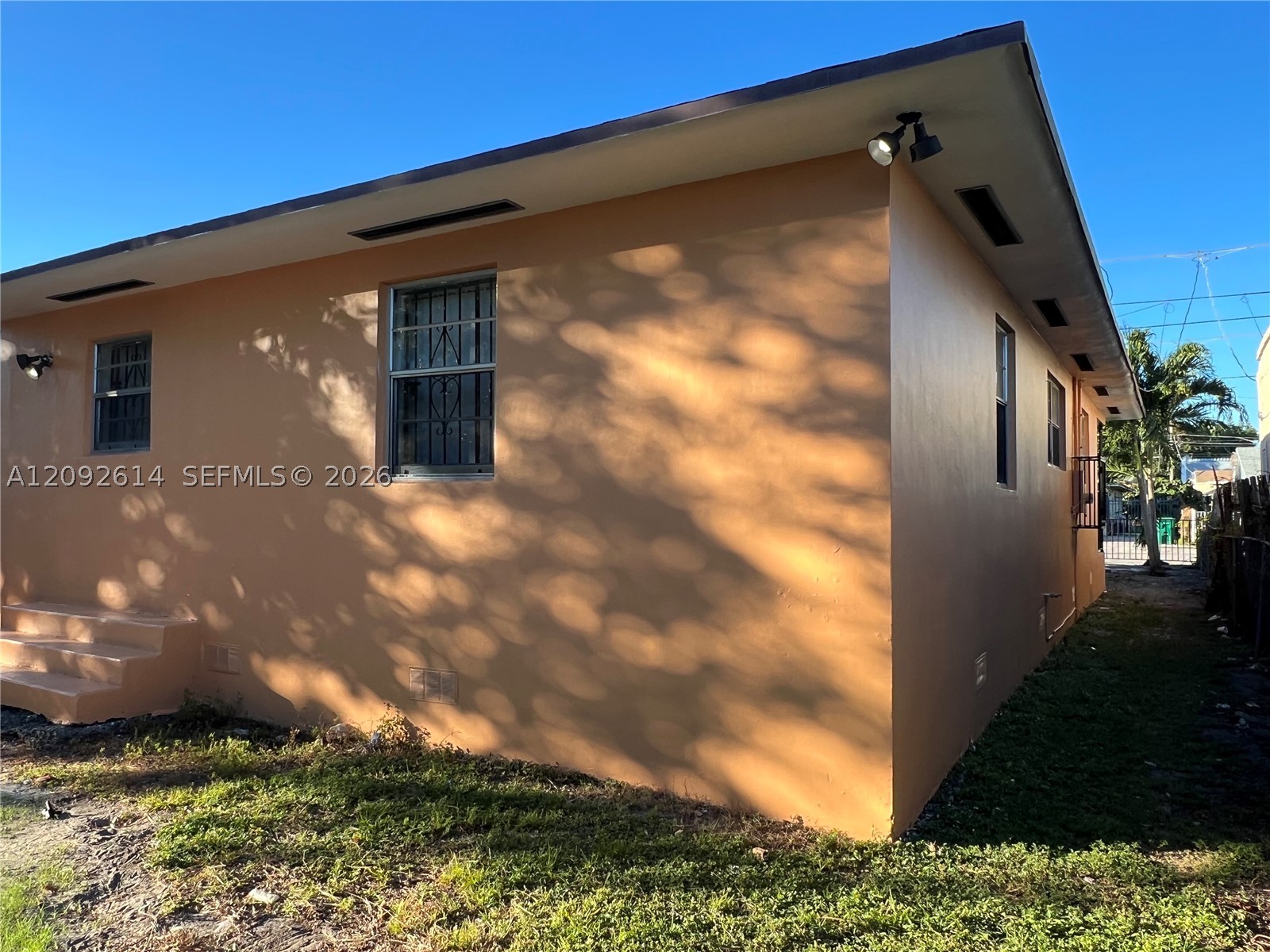 1388 NW 55 St, Miami FL 33142