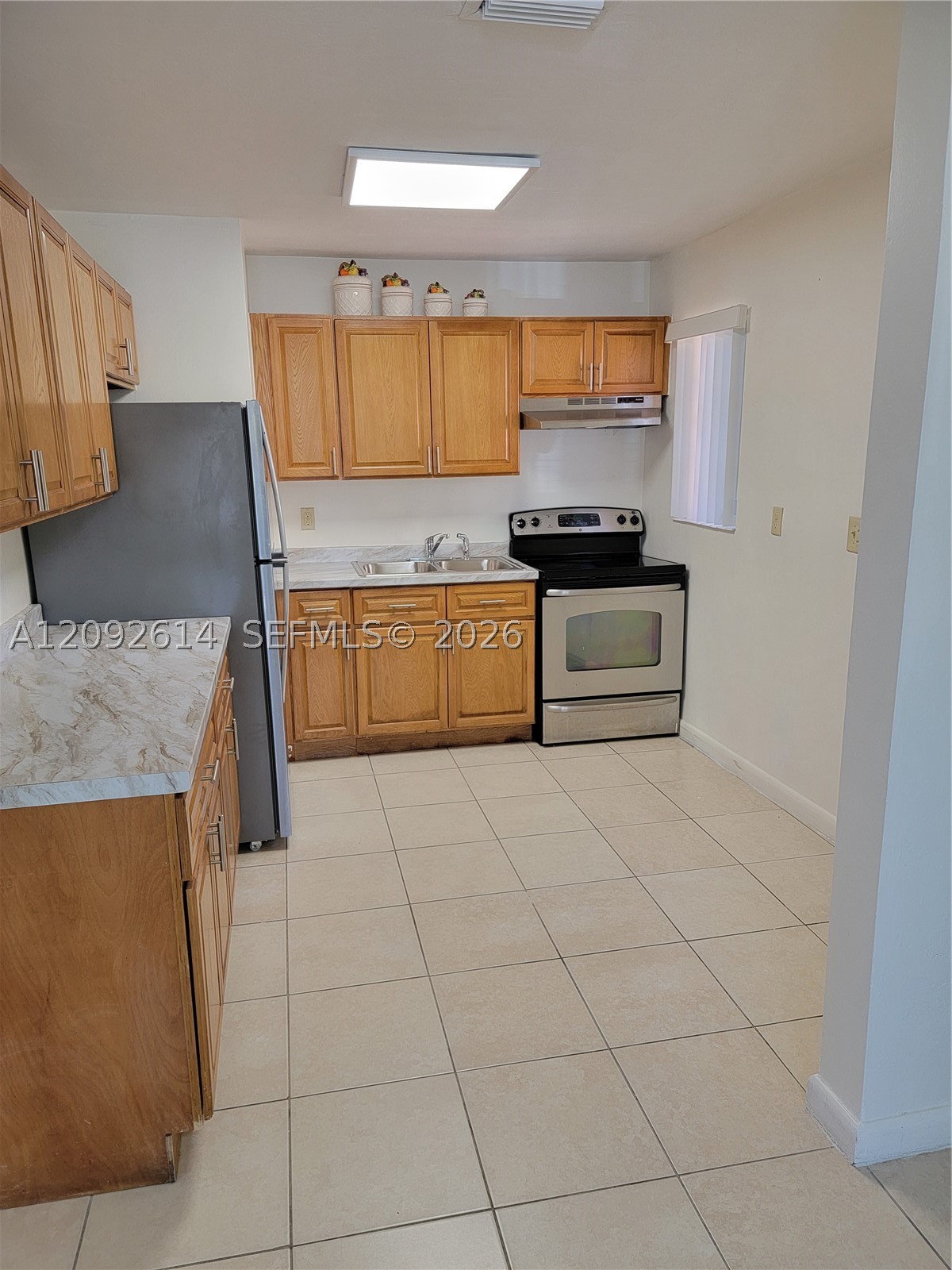 1388 NW 55 St, Miami FL 33142