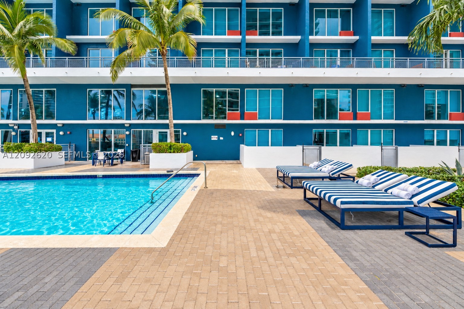 60 SW 13th St #4002, Miami FL 33130