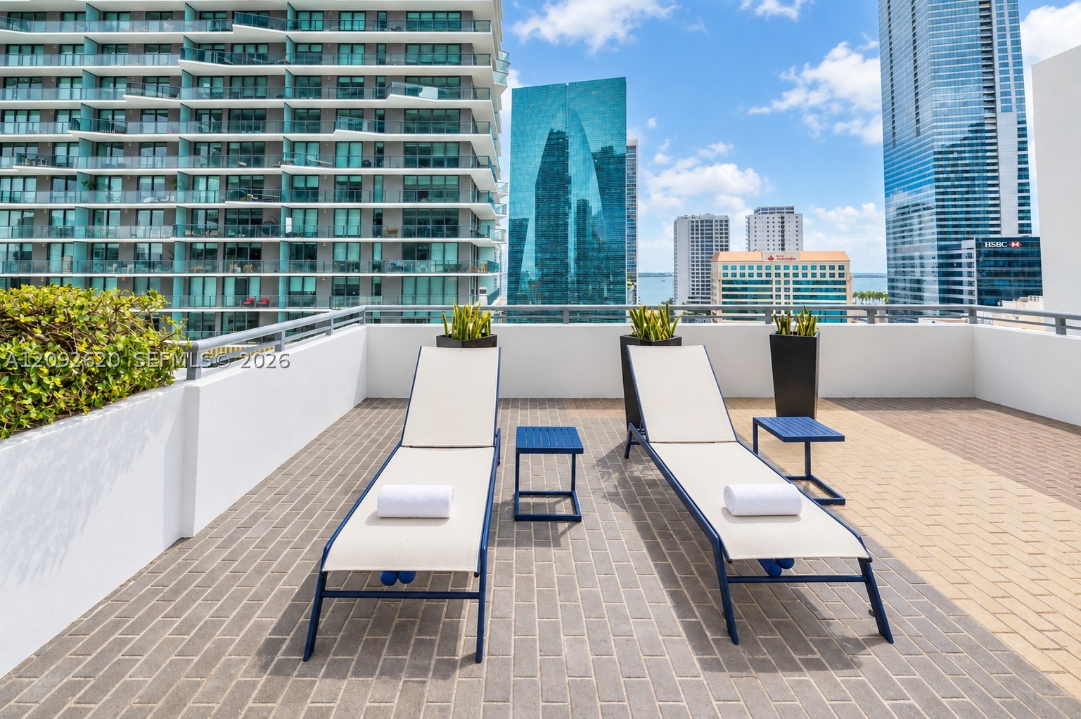 60 SW 13th St #4002, Miami FL 33130