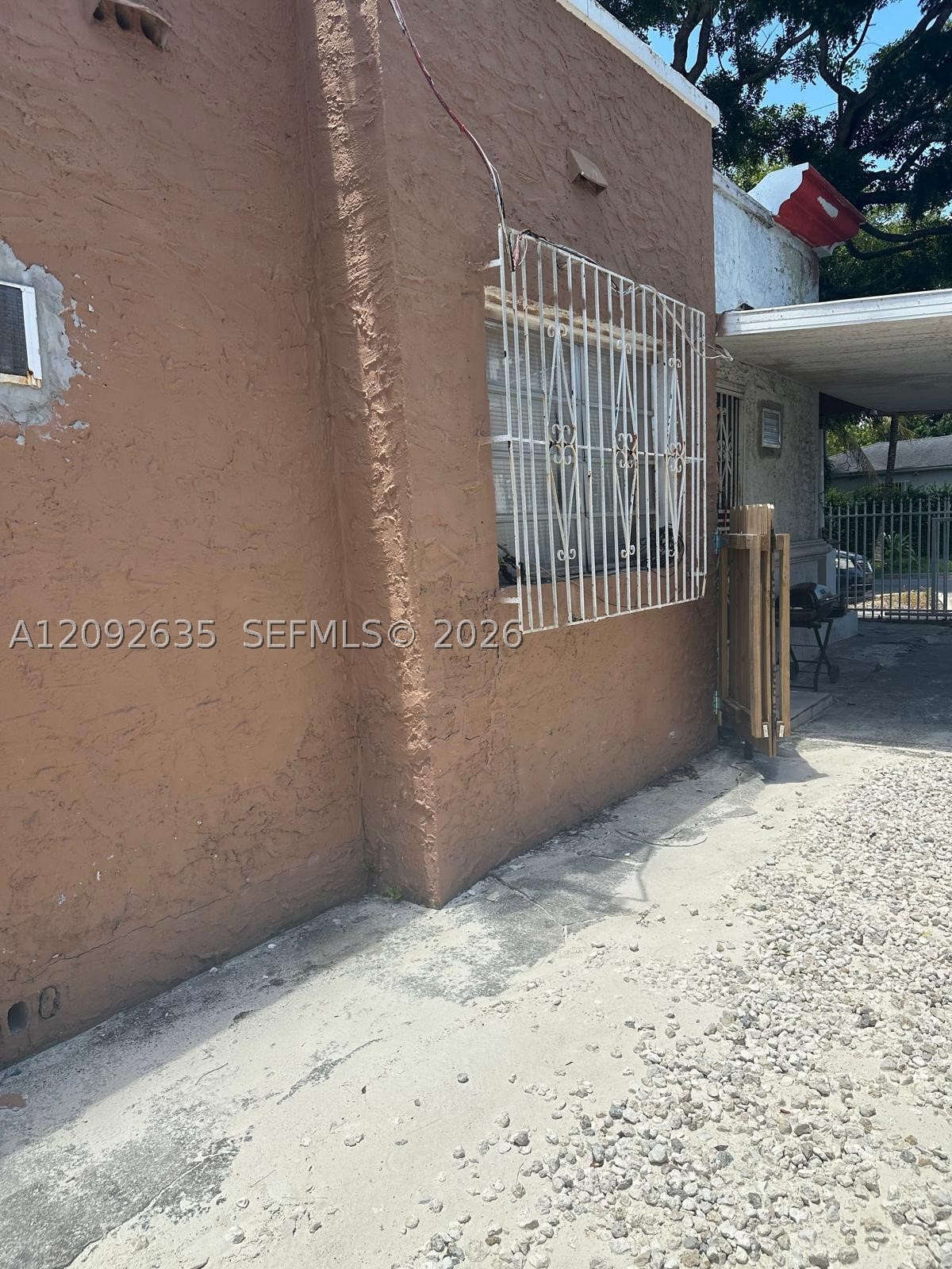 3425 NW 14th Ave, Miami FL 33142